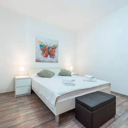 Sea Star Villa *